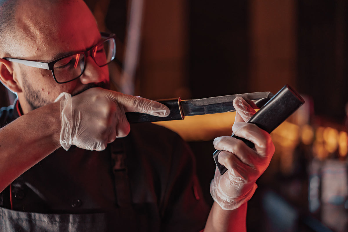 Stropping Japanese knives: when and how to do it